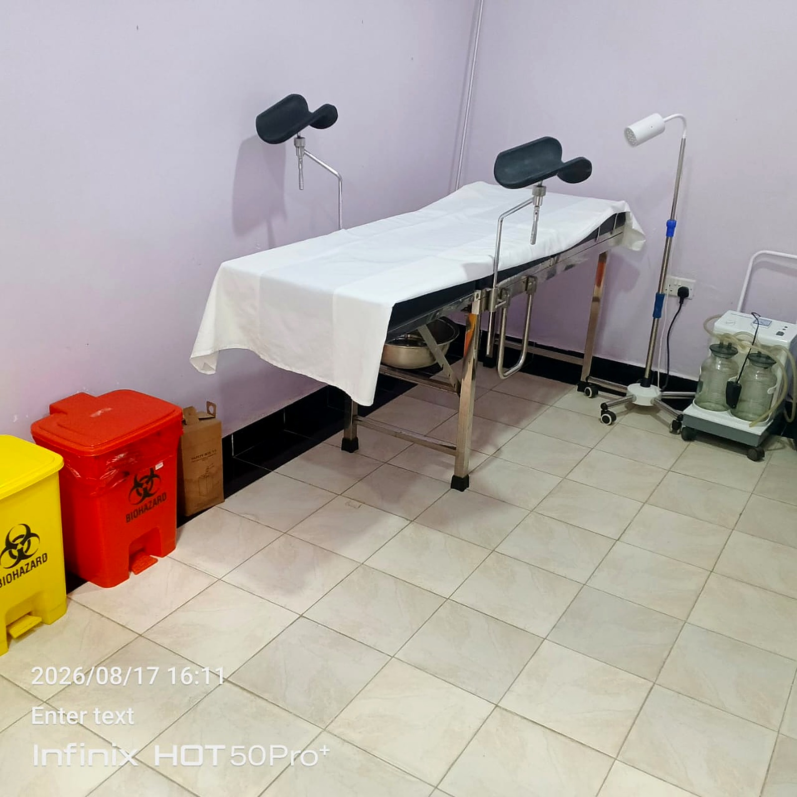 Maternity delivery and minor procedure room with sterile equipment